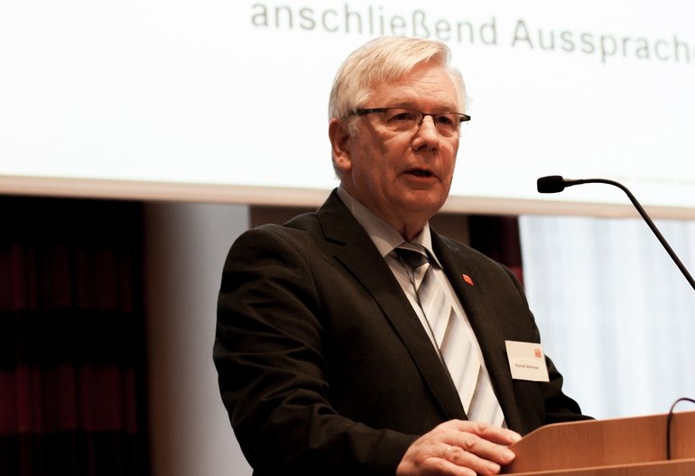 Konrad Steininger bleibt TSD-Präsident