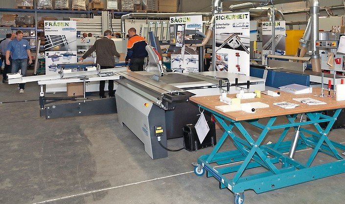 Holzbearbeitungsmaschinen: Verkauf, Beratung und Service im Profizentrum