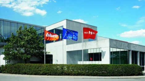 Blum übernimmt Benelux-Partner Van Hoecke