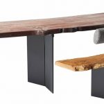 Tisch-mit-Waldkante.jpg