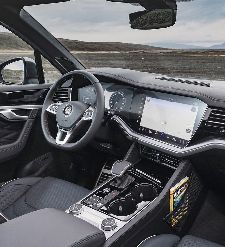 Hightech und viel Platz. VW Touareg als vielseitiger SUV im Modelljahr 2020  - dds – Das Magazin für Möbel und Ausbau
