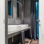 Innenausbau einer Mailänder Villa: Moderne Badausstattungen Foto: Eclisse